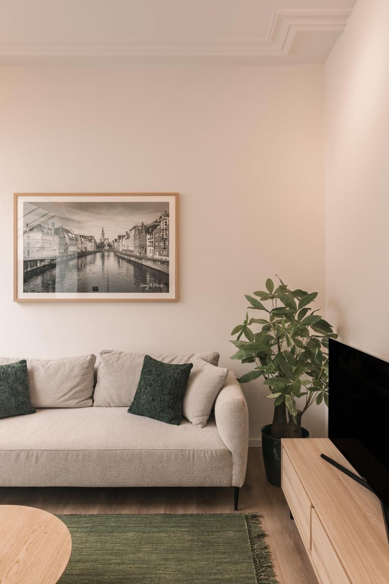 Highest Five By Romy&Travis Apartment Bruges Exterior photo