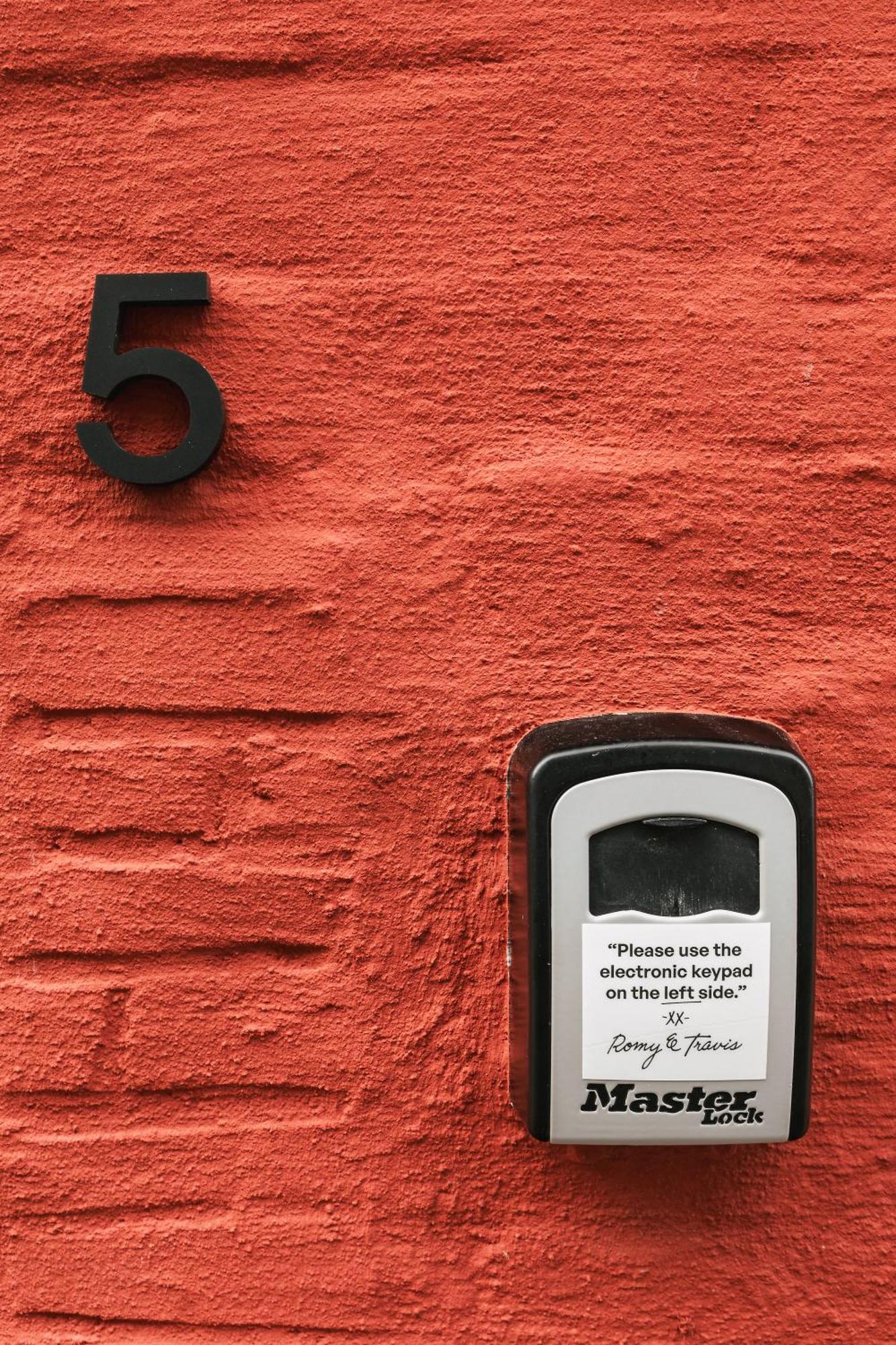 Highest Five By Romy&Travis Apartment Bruges Exterior photo